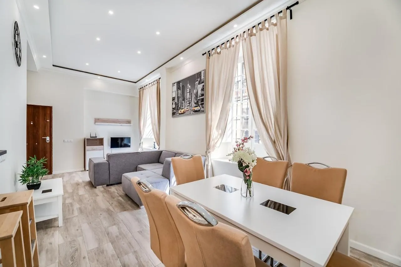Malaga Center Suite 0*,